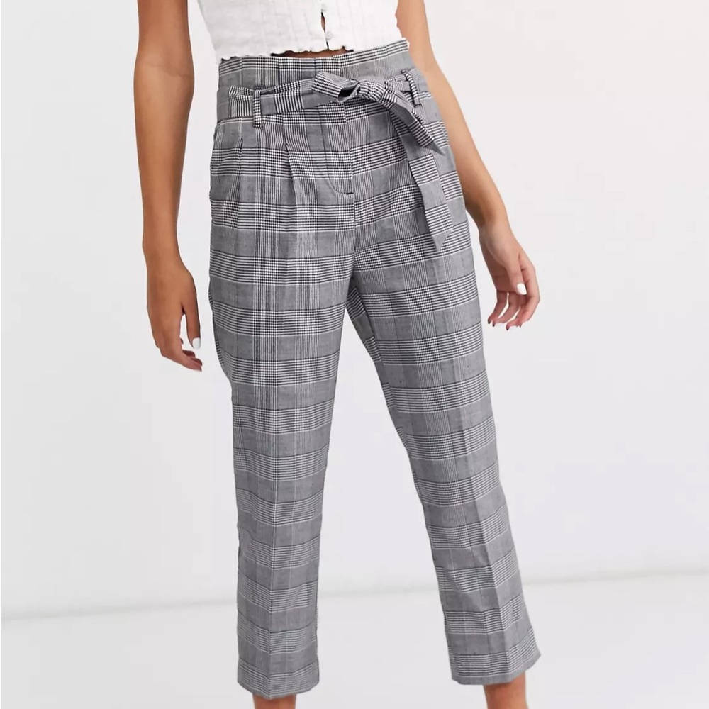 New Look Petite slim leg pants in check